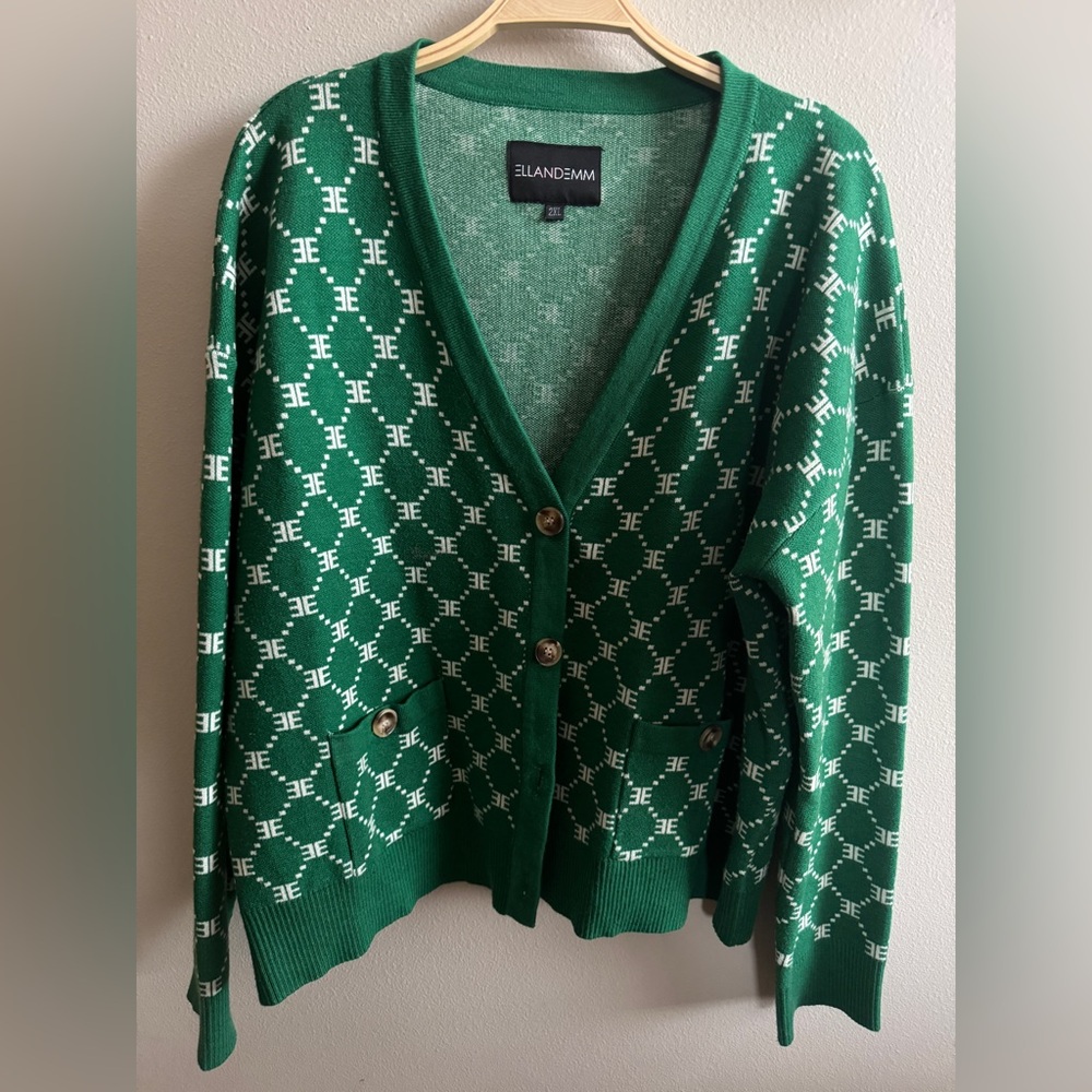 EllandEmm Signature E Cardigan - Size XXL